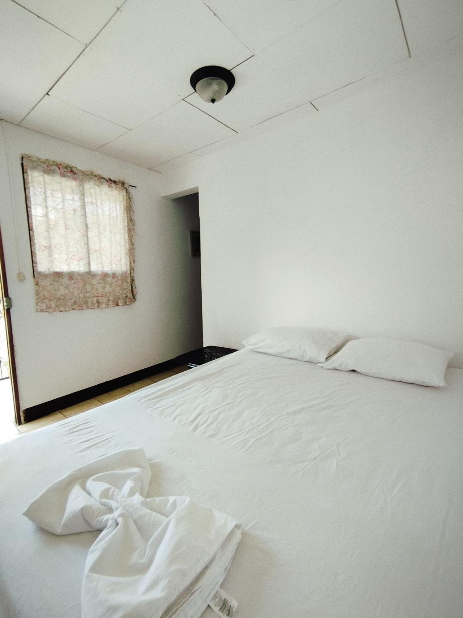 The Landing Hotel And Restaurant モヨガルパ エクステリア 写真